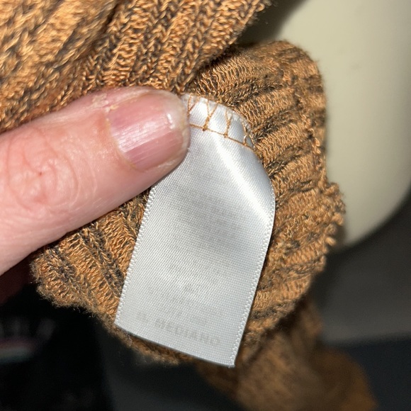 Turtleneck sweater with open back - medium size - Picture 7 of 7